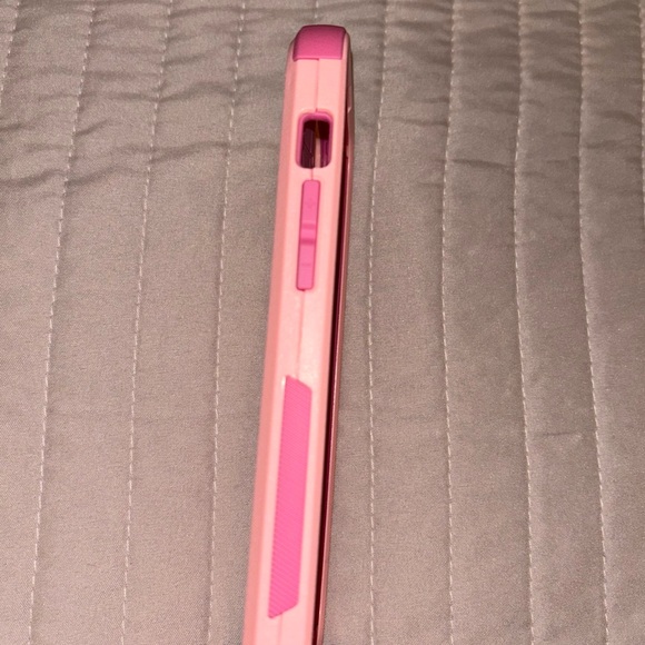iPhone 15 PLUS Case - Picture 3 of 4